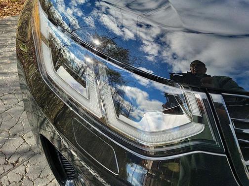 2025 Land Rover Discovery Sport S