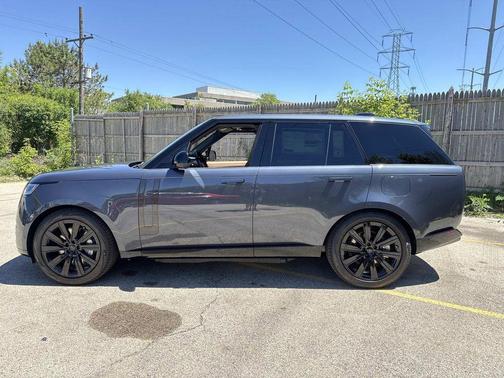 Varesine Blue 2026 Land Rover Range Rover P550e SE