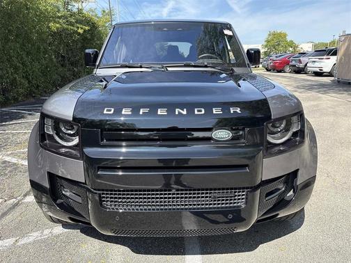 2023 Land Rover Defender X-Dynamic SE