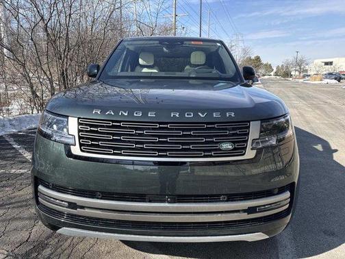 2026 Land Rover Range Rover P530 SE