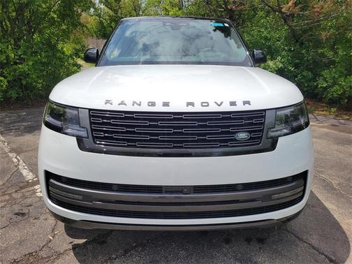 2025 Land Rover Range Rover P530 SE 7 Seat