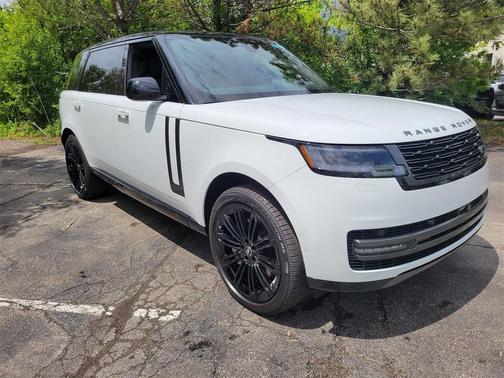 2025 Land Rover Range Rover P530 SE 7 Seat