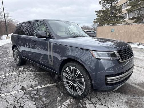 2026 Land Rover Range Rover P530 SE 7 Seat