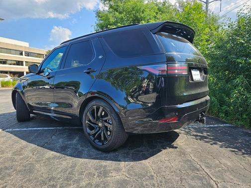 2023 Land Rover Discovery P360 HSE R-Dynamic