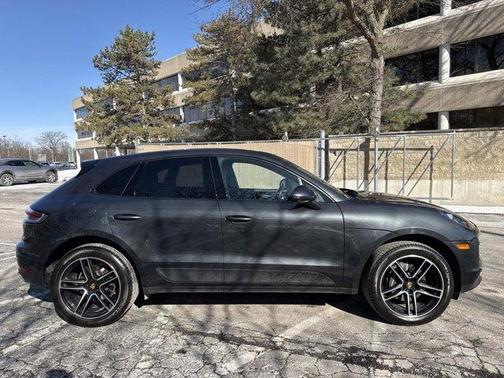 2021 Porsche Macan Base