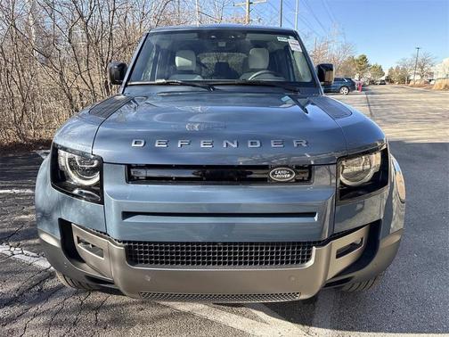 2026 Land Rover Defender 110 S