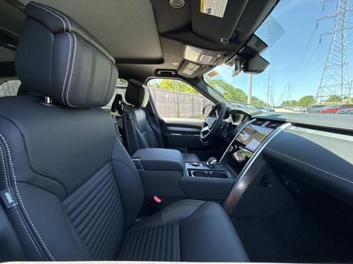 Sedona Red 2026 Land Rover Discovery