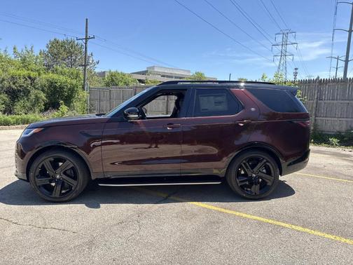 Sedona Red 2026 Land Rover Discovery