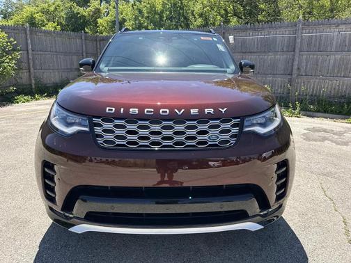Sedona Red 2026 Land Rover Discovery