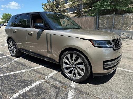 2025 Land Rover Range Rover P530 SE
