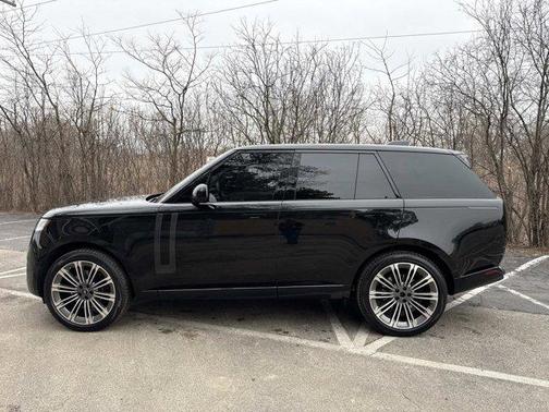 2024 Land Rover Range Rover P400 SE