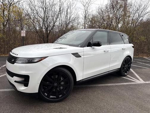 2025 Land Rover Range Rover Sport P360 SE