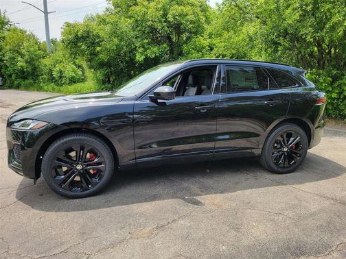 Santorini Black 2026 Jaguar F-PACE P400 R-Dynamic S