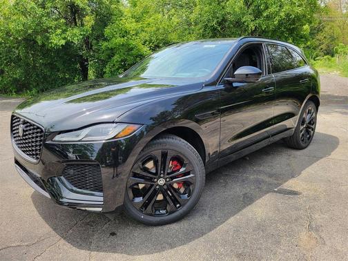Santorini Black 2026 Jaguar F-PACE P400 R-Dynamic S