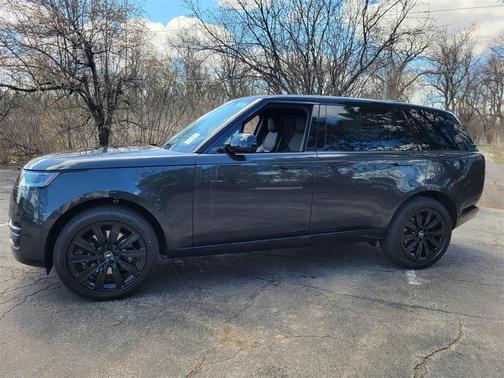 2025 Land Rover Range Rover P530 SE 7 Seat