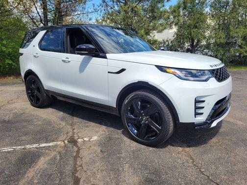 2025 Land Rover Discovery P360 Dynamic SE