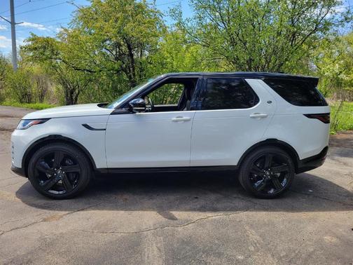 2025 Land Rover Discovery P360 Dynamic SE