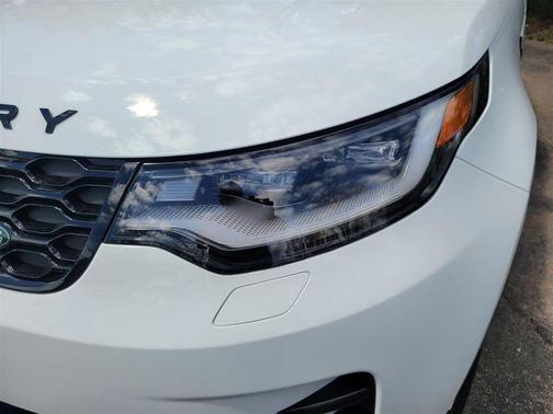 2025 Land Rover Discovery P360 Dynamic SE