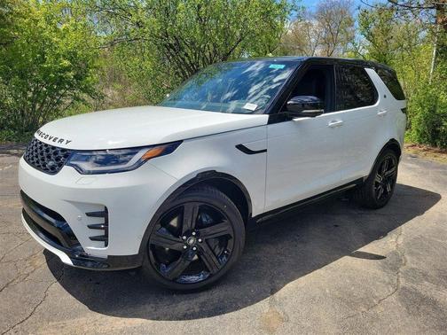 Fuji White 2025 Land Rover Discovery P360 Dynamic SE