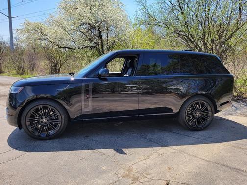 2025 Land Rover Range Rover AUTOBIOGRAPHY