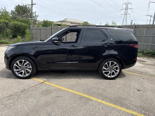 Narvik Black 2020 Land Rover Discovery Landmark