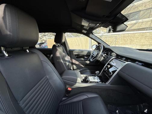2023 Land Rover Discovery Sport SE