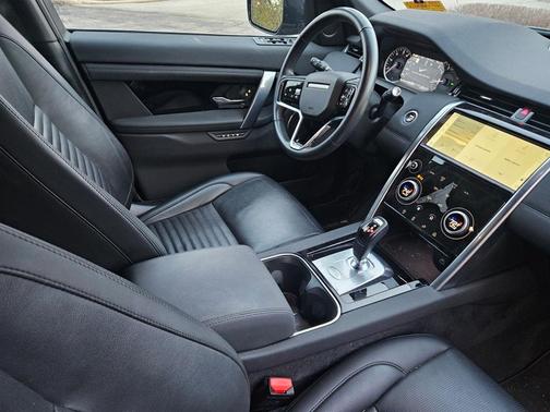 2023 Land Rover Discovery Sport SE