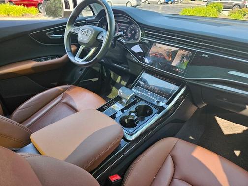 2020 Audi Q7 45 Premium Plus
