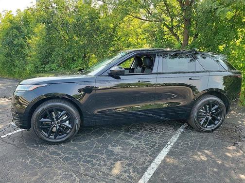 2025 Land Rover Range Rover Velar P250 Dynamic SE