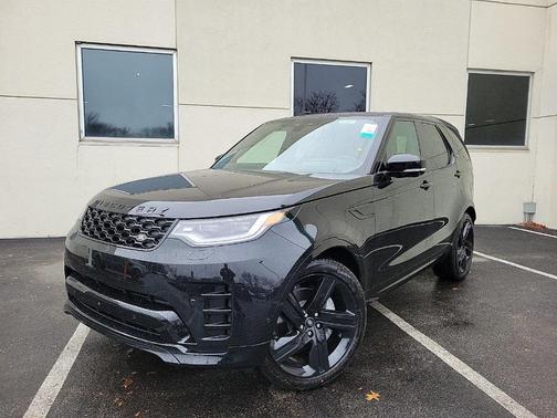 2024 Land Rover Discovery P300 Dynamic SE