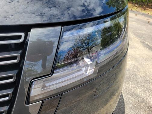 2025 Land Rover Range Rover P400 SE 7 Seat