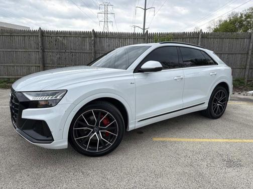 Glacier White Metallic 2021 Audi Q8 55 Prestige