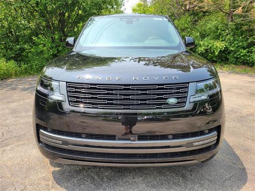 2025 Land Rover Range Rover P400 SE