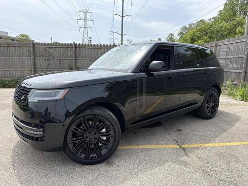 Santorini Black 2026 Land Rover Range Rover P530 SE 7 Seat