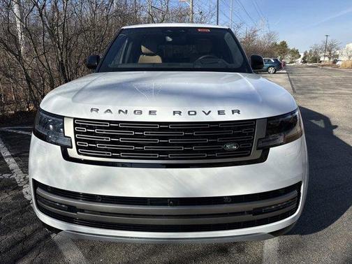 2026 Land Rover Range Rover SE