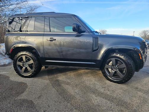 2023 Land Rover Defender 90 X-Dynamic SE