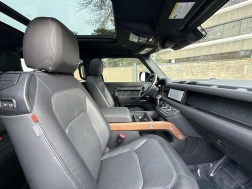 2023 Land Rover Defender 90 X-Dynamic SE