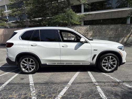 2023 BMW X5 PHEV xDrive45e