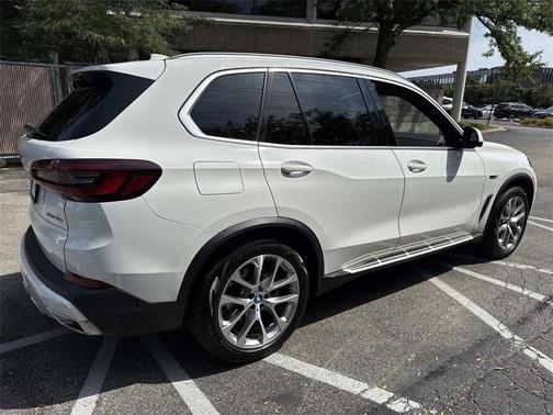 2023 BMW X5 PHEV xDrive45e
