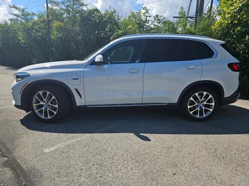 2023 BMW X5 PHEV xDrive45e
