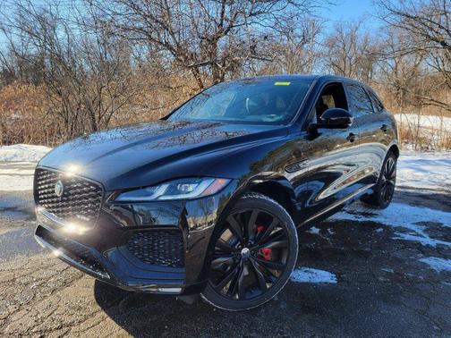 Santorini Black 2025 Jaguar F-PACE P400 R-Dynamic S