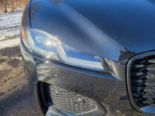 Santorini Black 2025 Jaguar F-PACE P400 R-Dynamic S