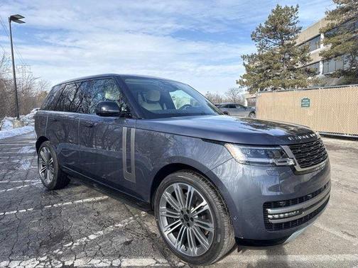 2026 Land Rover Range Rover P530 SE