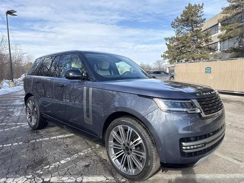 2026 Land Rover Range Rover P530 SE