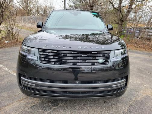2025 Land Rover Range Rover P400 SE