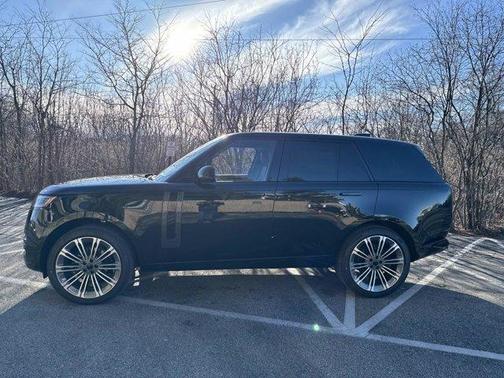 2026 Land Rover Range Rover SE