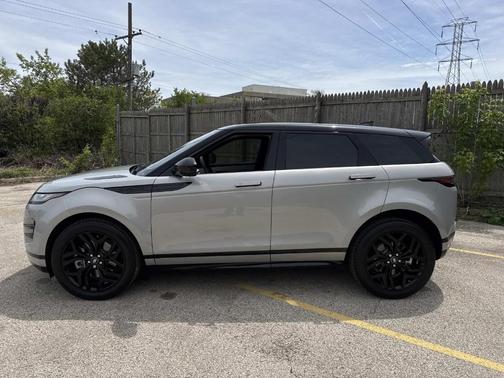 Seoul Pearl Silver 2023 Land Rover Range Rover Evoque R-Dynamic S