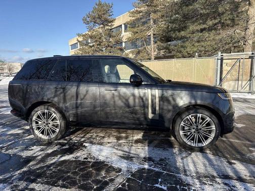 Carpathian Grey 2026 Land Rover Range Rover P400 SE