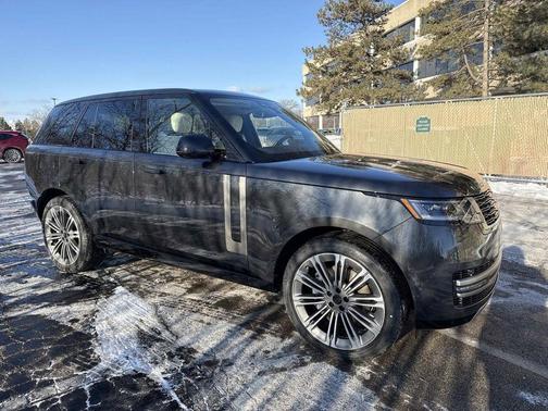 Carpathian Grey 2026 Land Rover Range Rover P400 SE