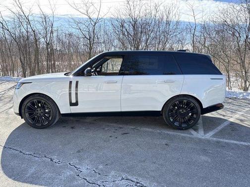 2026 Land Rover Range Rover P400 SE 7 Seat